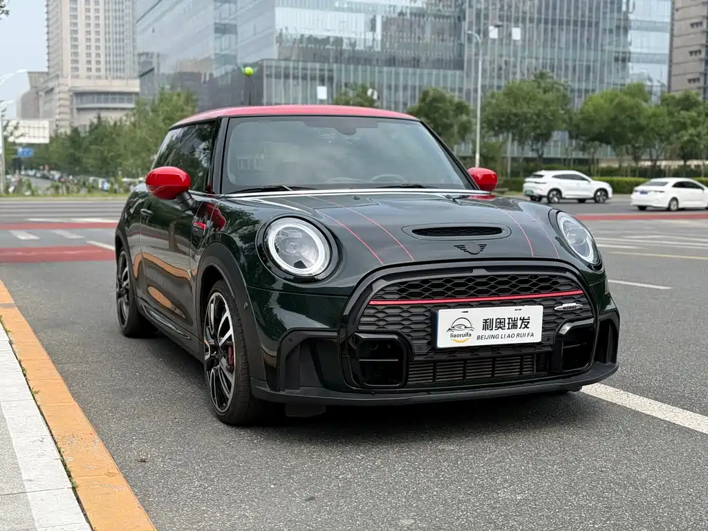 MINI Mini JCW — фото 3