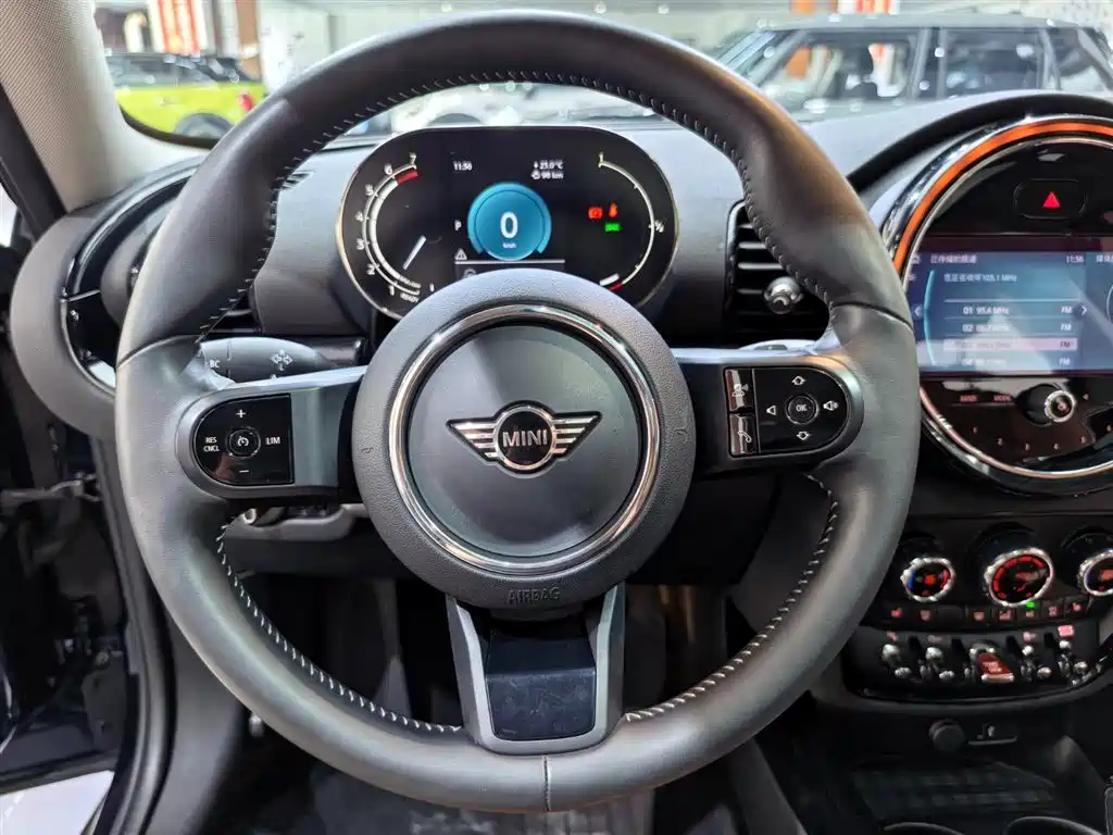 MINI Mini Clubman — фото 8