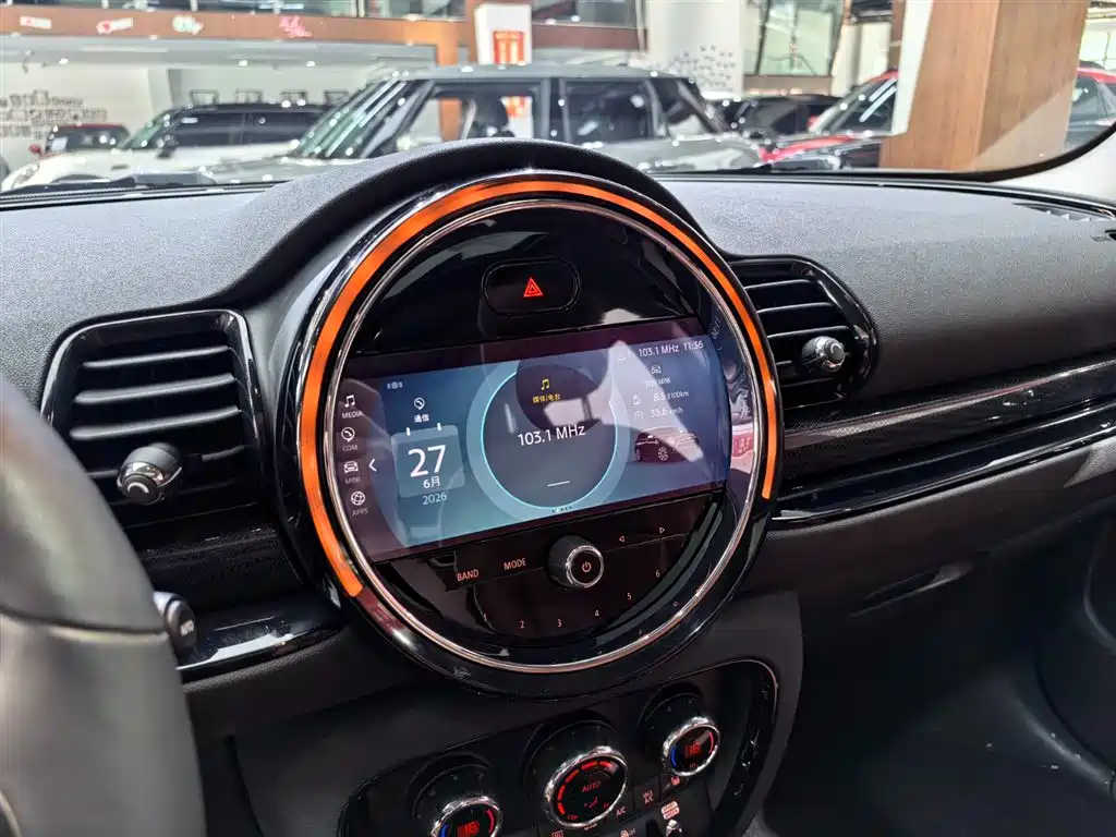 MINI Mini Clubman — фото 10