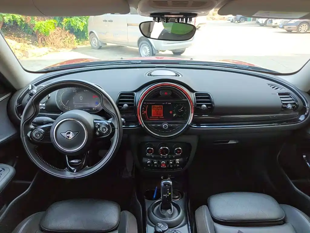 MINI Mini Clubman — фото 10