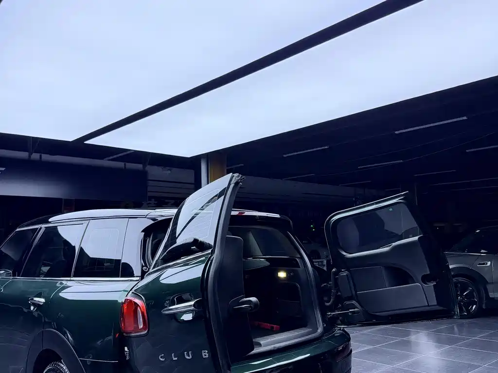 MINI Mini Clubman — фото 5