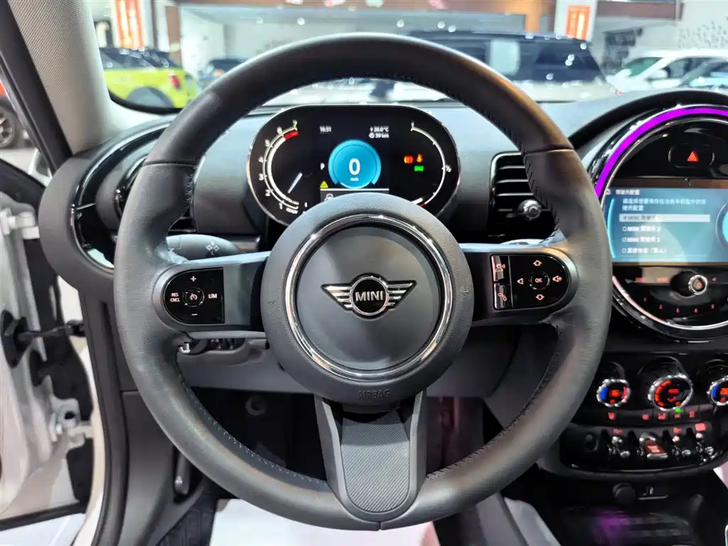 MINI Mini Clubman — фото 8
