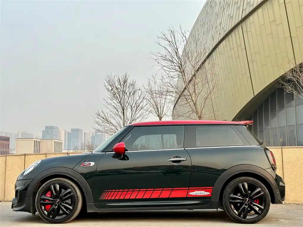 MINI Mini JCW — фото 5