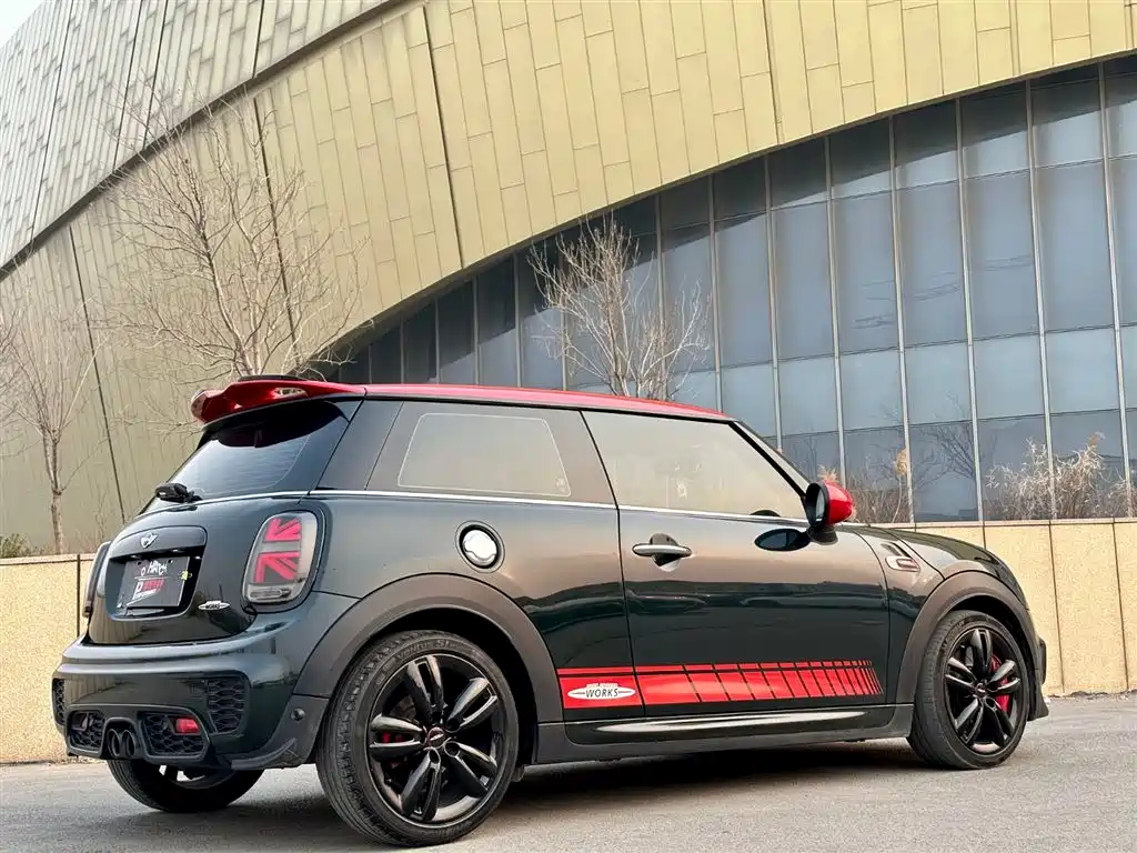 MINI Mini JCW — фото 6