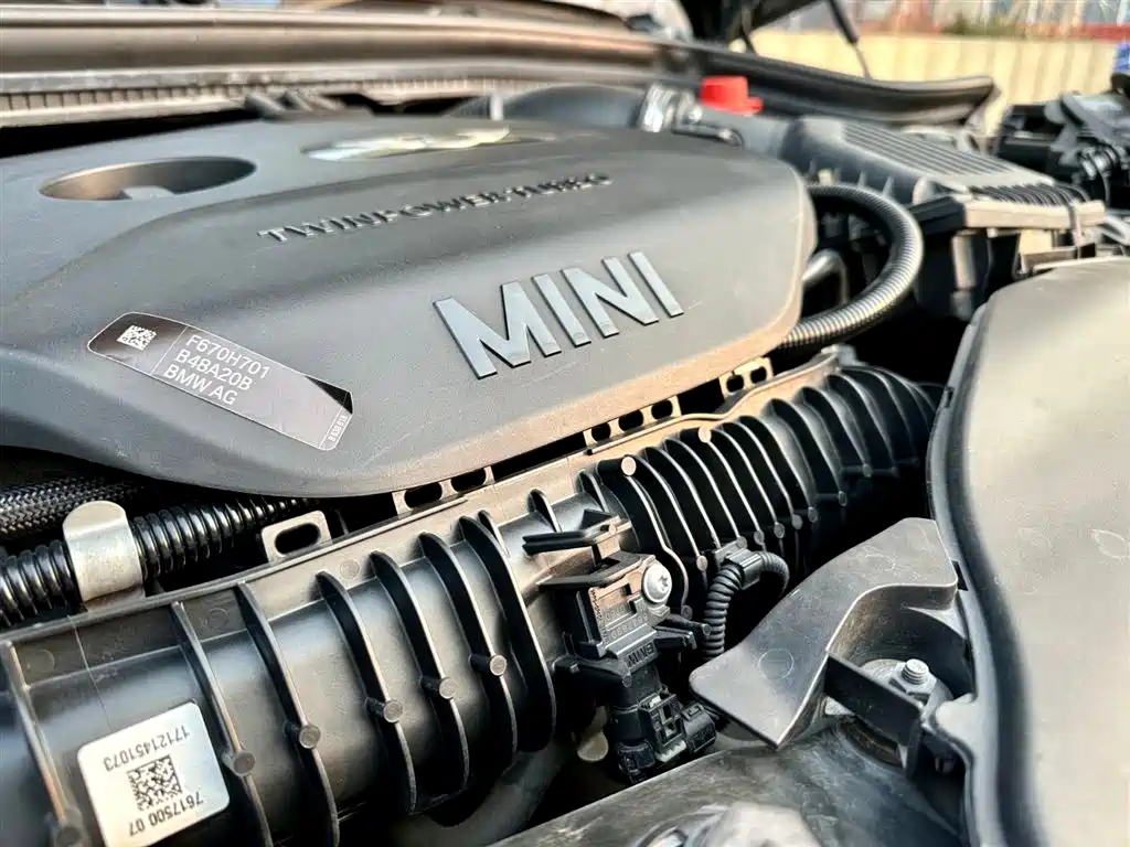 MINI Mini JCW — фото 9