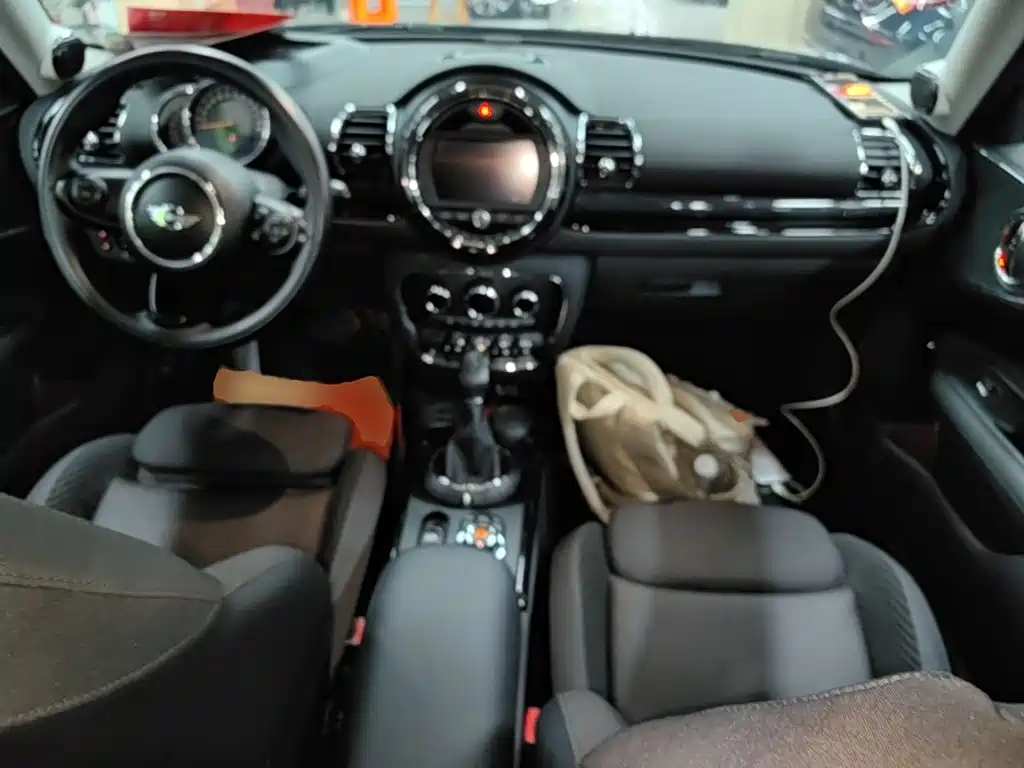 MINI Mini Clubman — фото 10