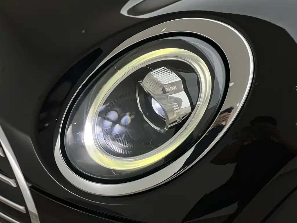 MINI Mini Clubman — фото 6