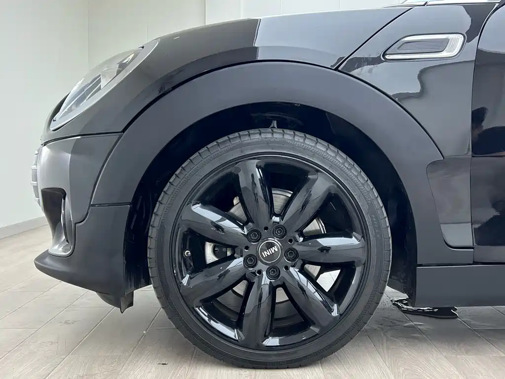 MINI Mini Clubman — фото 7