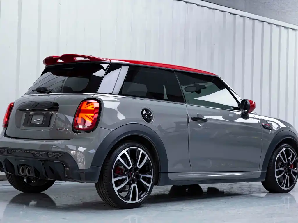 MINI Mini JCW — фото 4