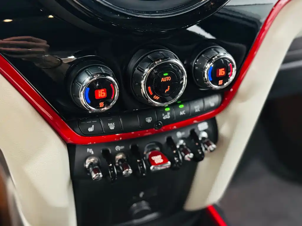 MINI Mini JCW Countryman — фото 10