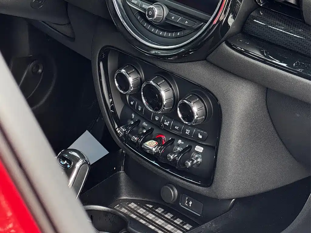 MINI Mini Clubman — фото 8