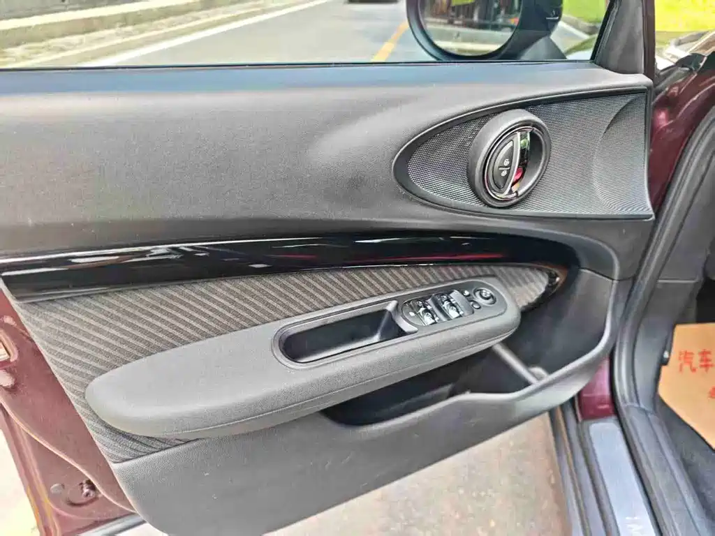 MINI Mini Clubman — фото 4