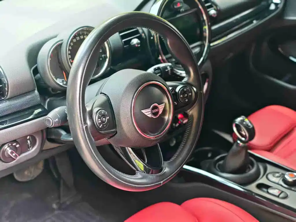 MINI Mini Clubman — фото 5