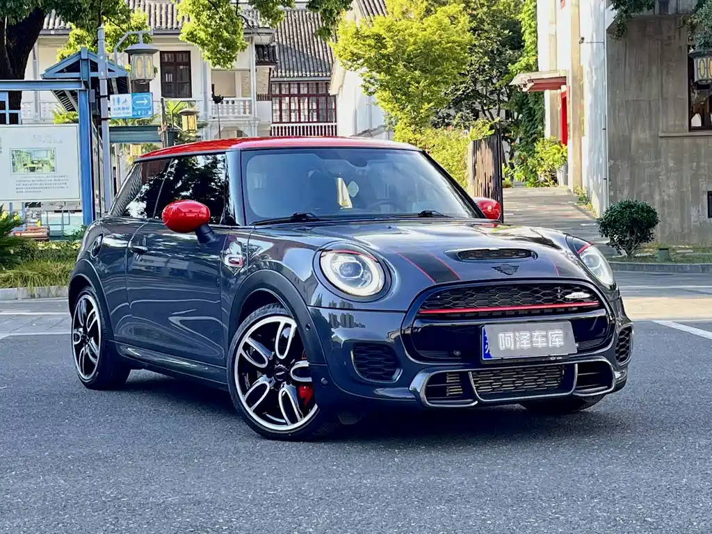 MINI Mini JCW — фото 3