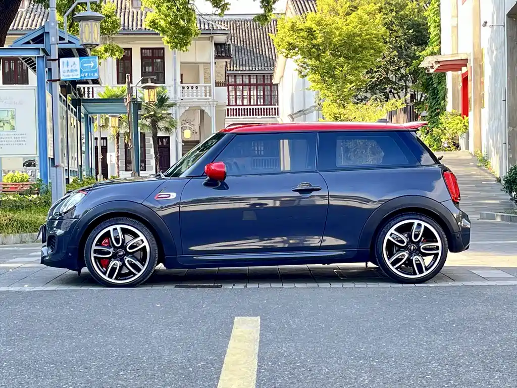 MINI Mini JCW — фото 4