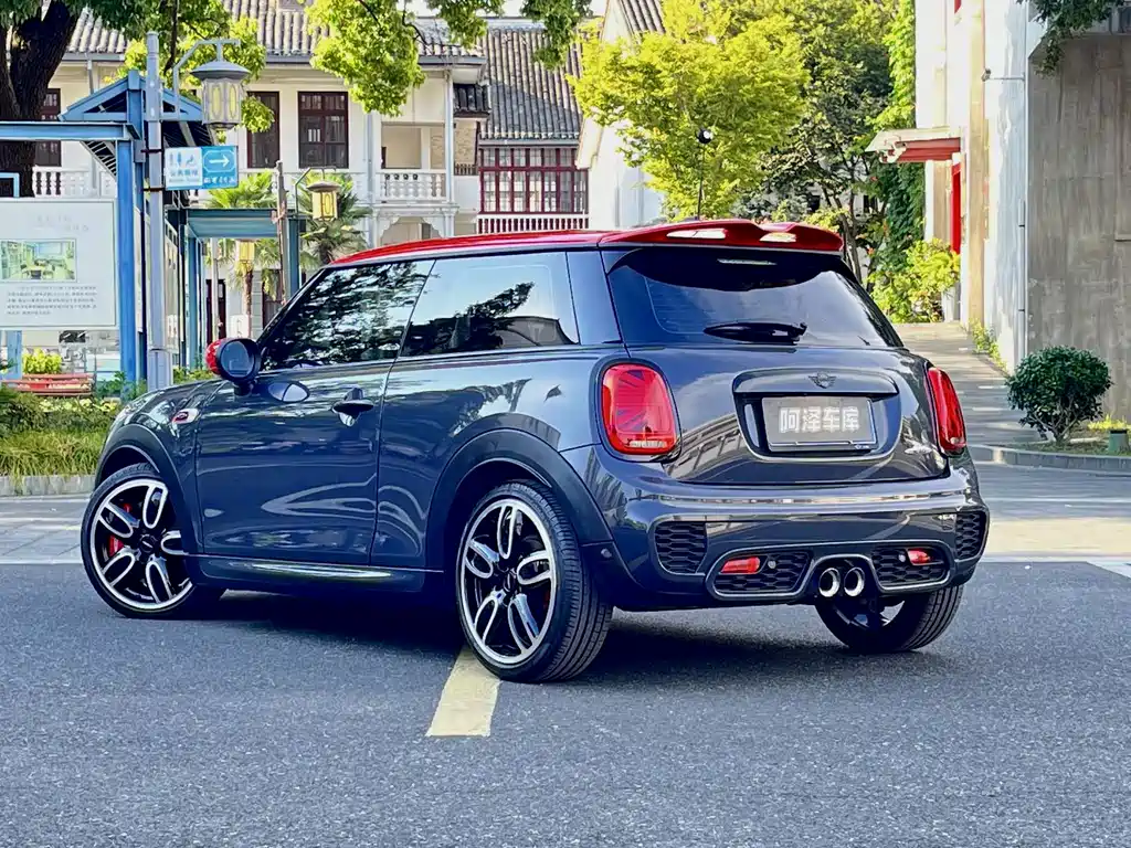 MINI Mini JCW — фото 5