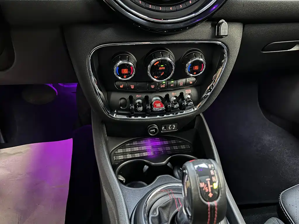 MINI Mini Clubman — фото 9