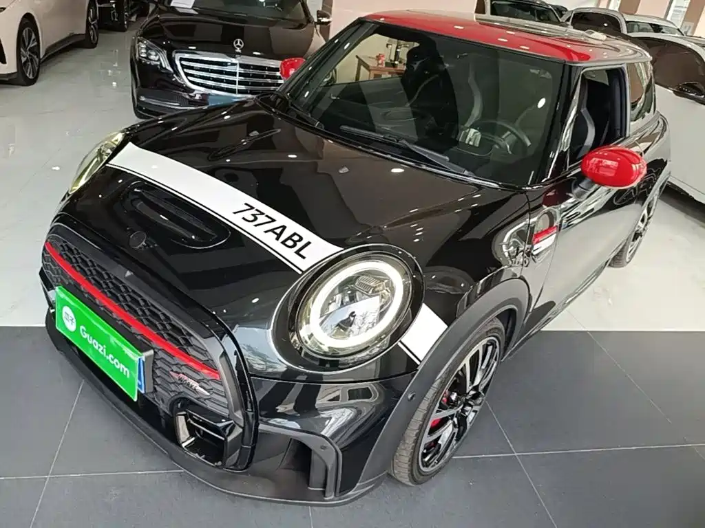 MINI Mini JCW — фото 2