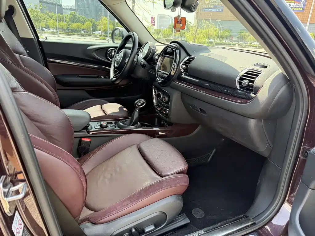 MINI Mini Clubman — фото 10