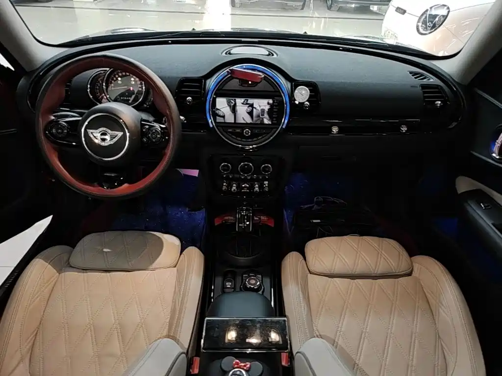 MINI Mini Clubman — фото 10