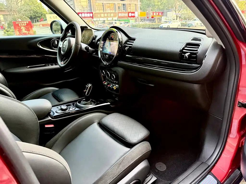 MINI Mini Clubman — фото 11