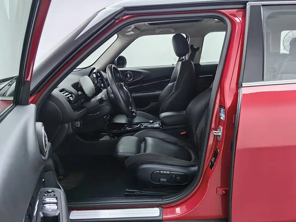 MINI Mini Clubman — фото 10