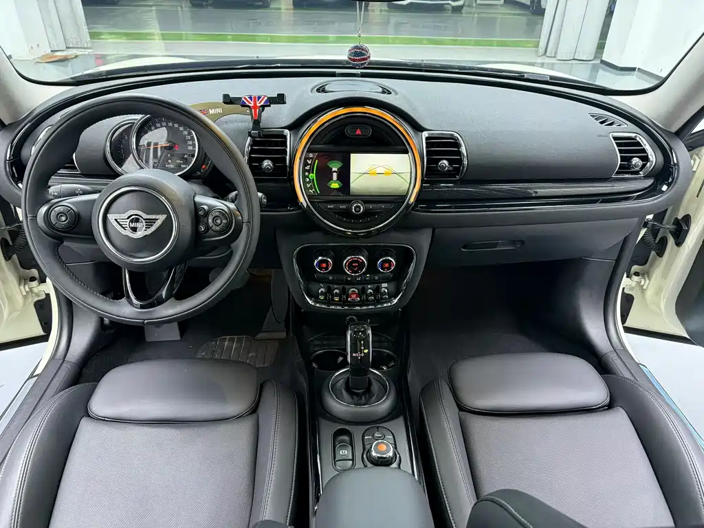MINI Mini Clubman — фото 8