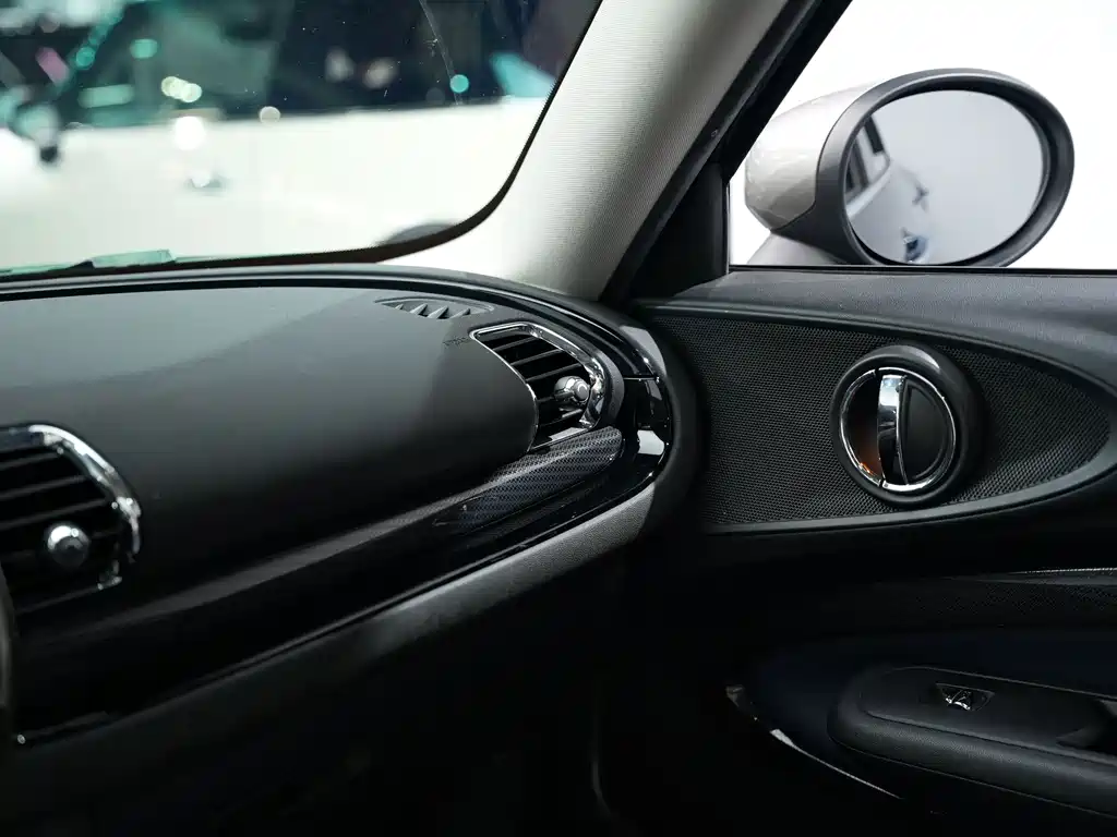 MINI Mini Clubman — фото 9
