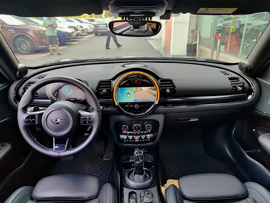 MINI Mini Clubman — фото 10