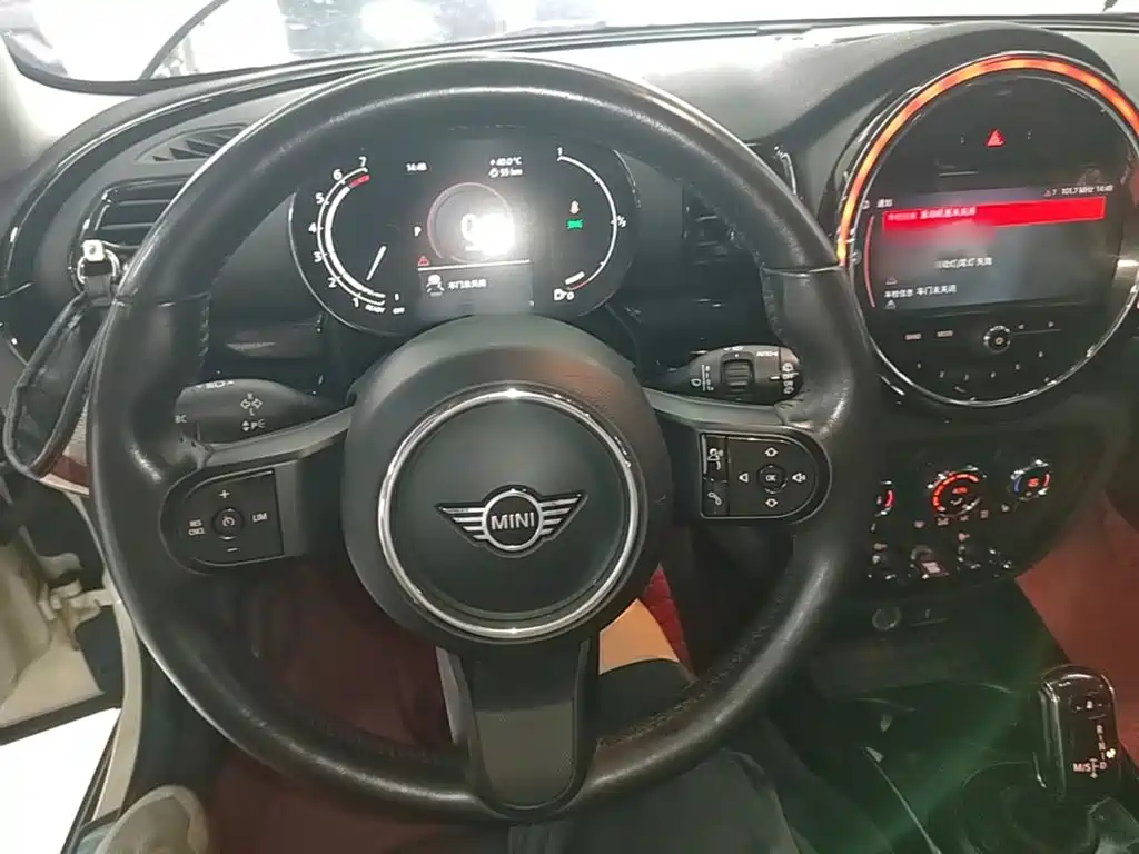 MINI Mini Clubman — фото 11