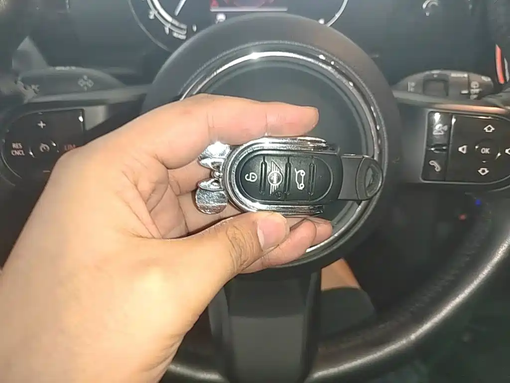 MINI Mini Clubman — фото 9
