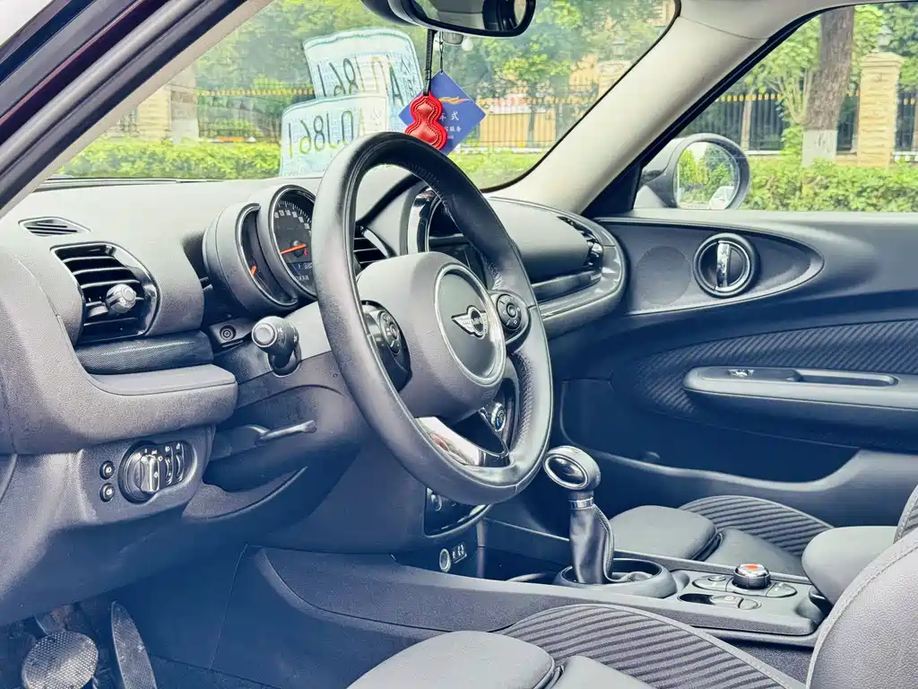 MINI Mini Clubman — фото 14