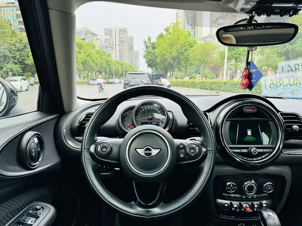 MINI Mini Clubman — фото 6