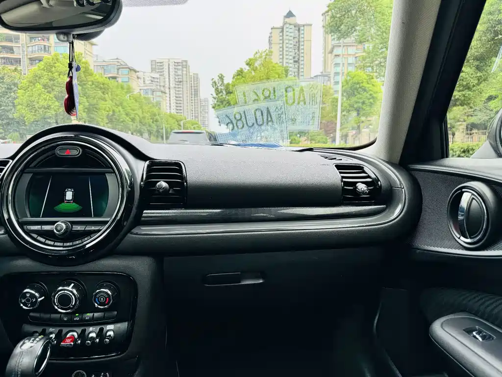 MINI Mini Clubman — фото 10