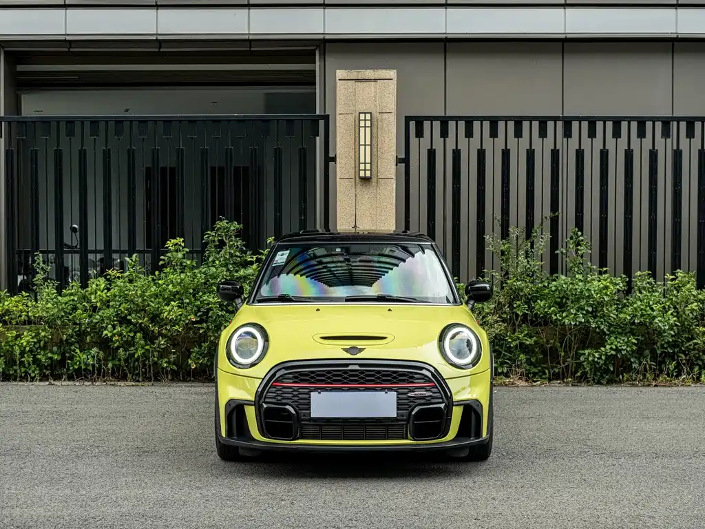 MINI Mini JCW — фото 2