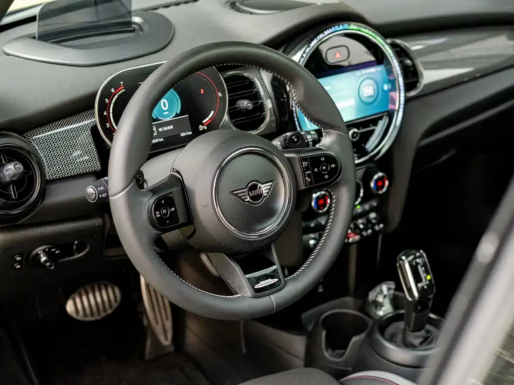 MINI Mini JCW — фото 7