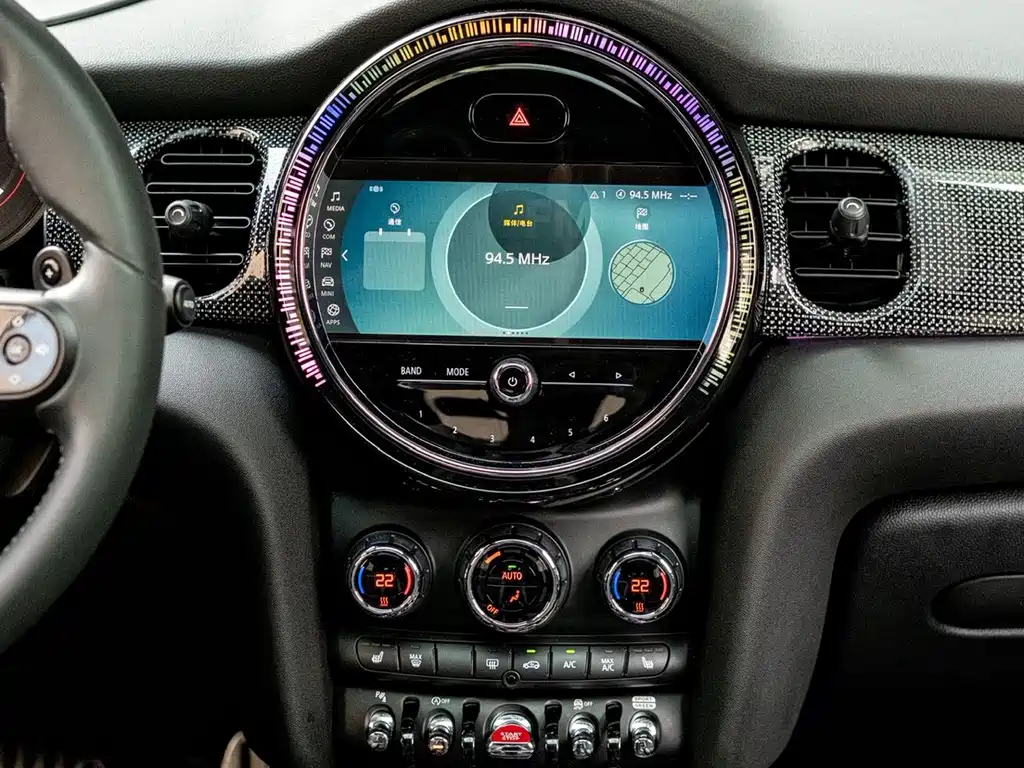 MINI Mini JCW — фото 9
