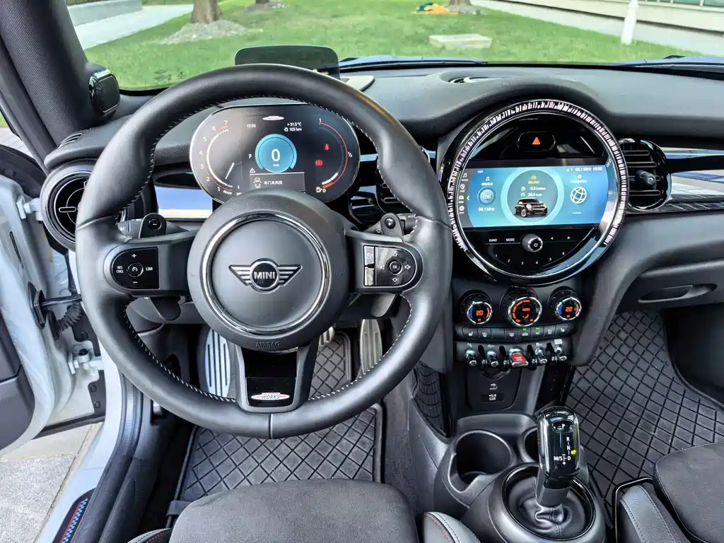 MINI Mini JCW — фото 13