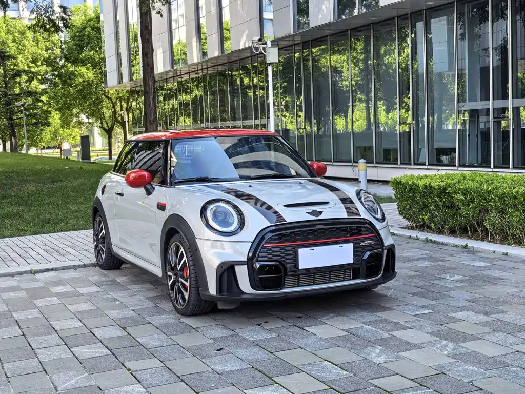MINI Mini JCW — фото 3
