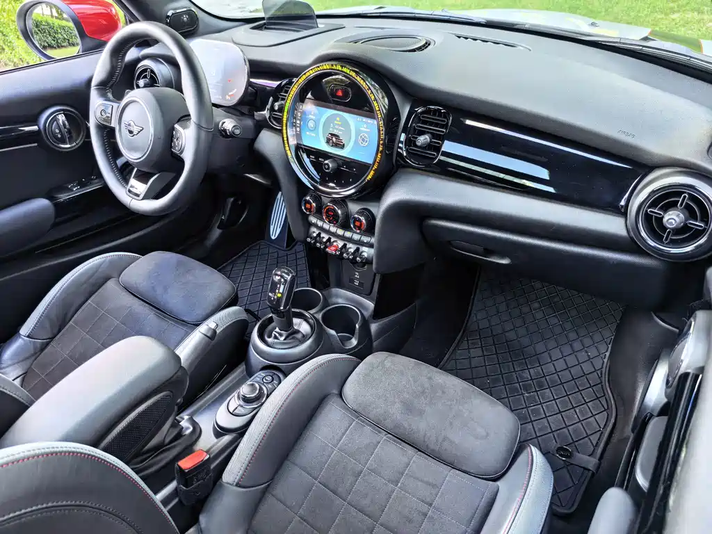 MINI Mini JCW — фото 21