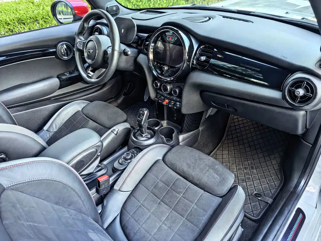 MINI Mini JCW — фото 32