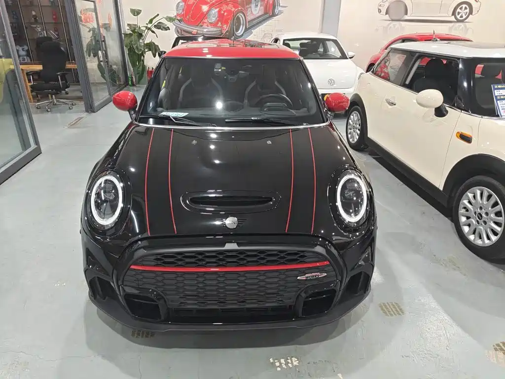 MINI Mini JCW — фото 3