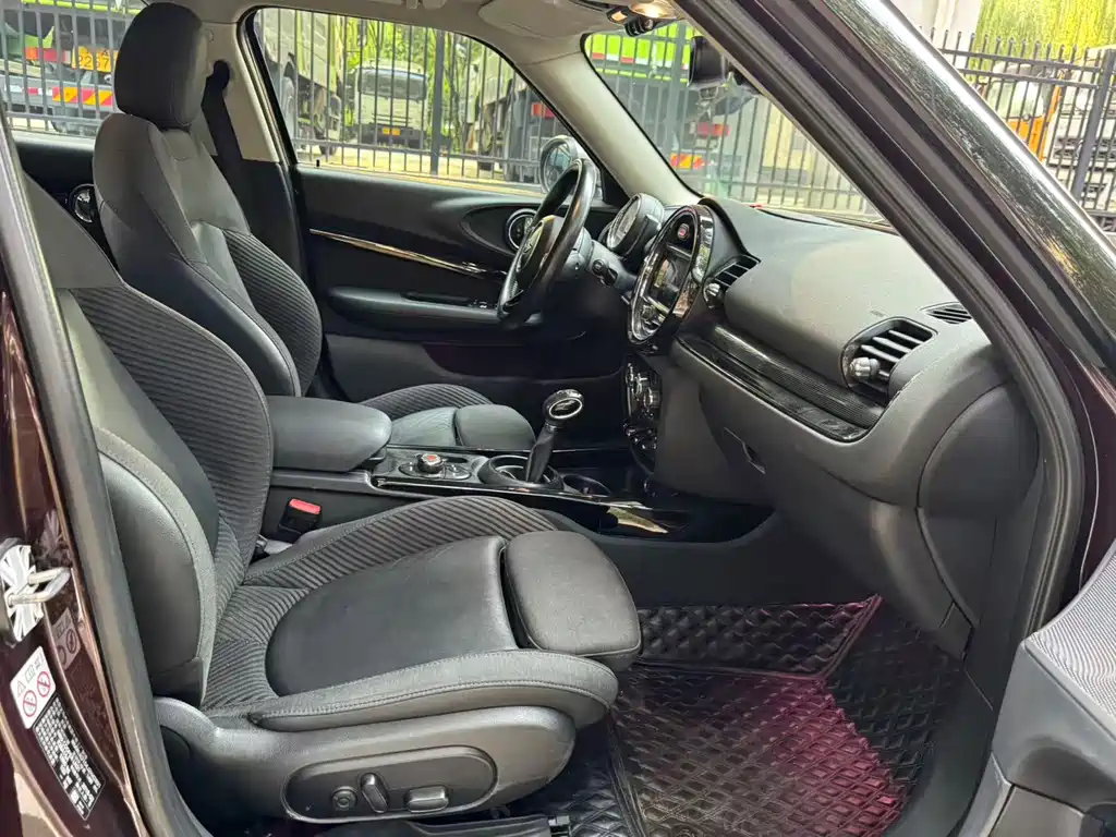 MINI Mini Clubman — фото 10