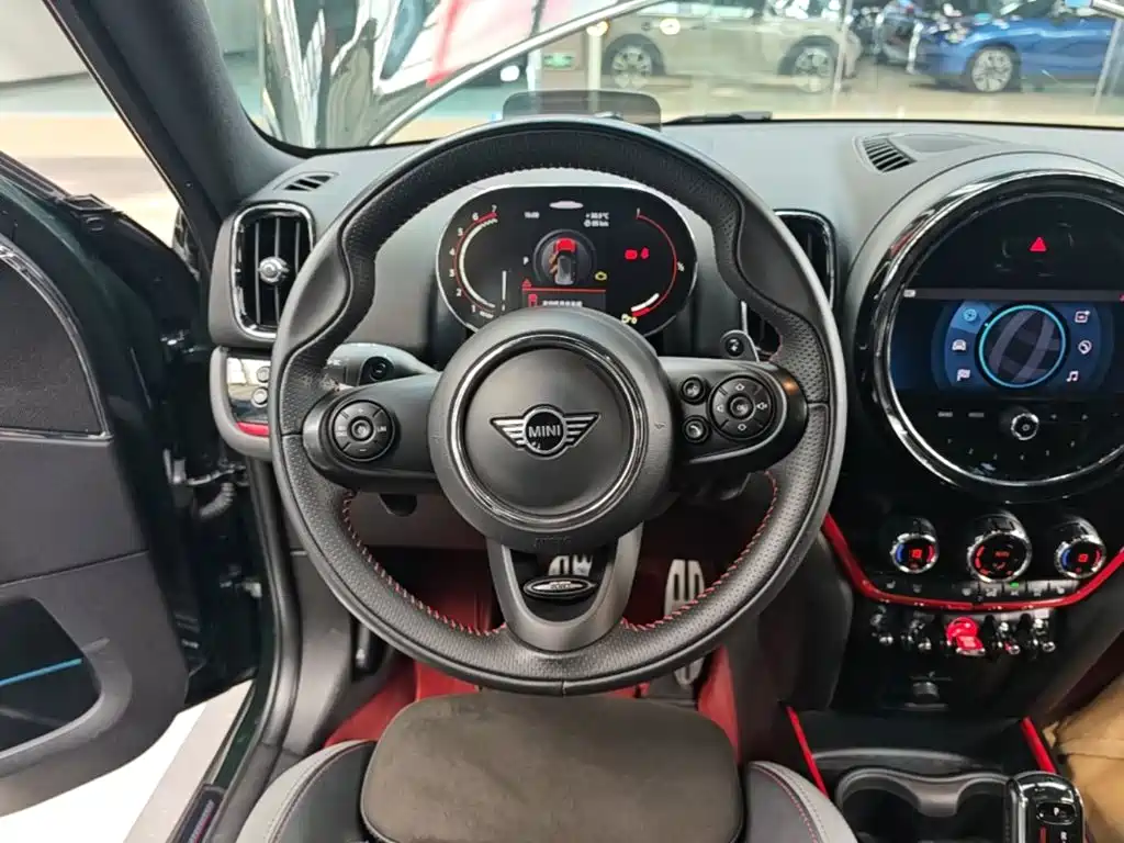MINI Mini JCW Countryman — фото 11