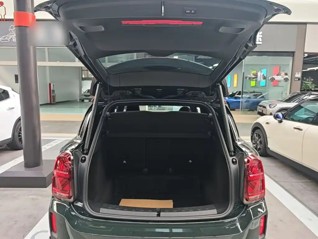 MINI Mini JCW Countryman — фото 19