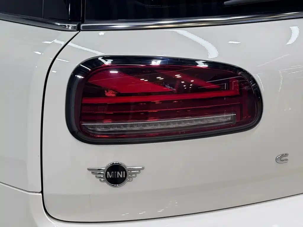 MINI Mini Clubman — фото 8