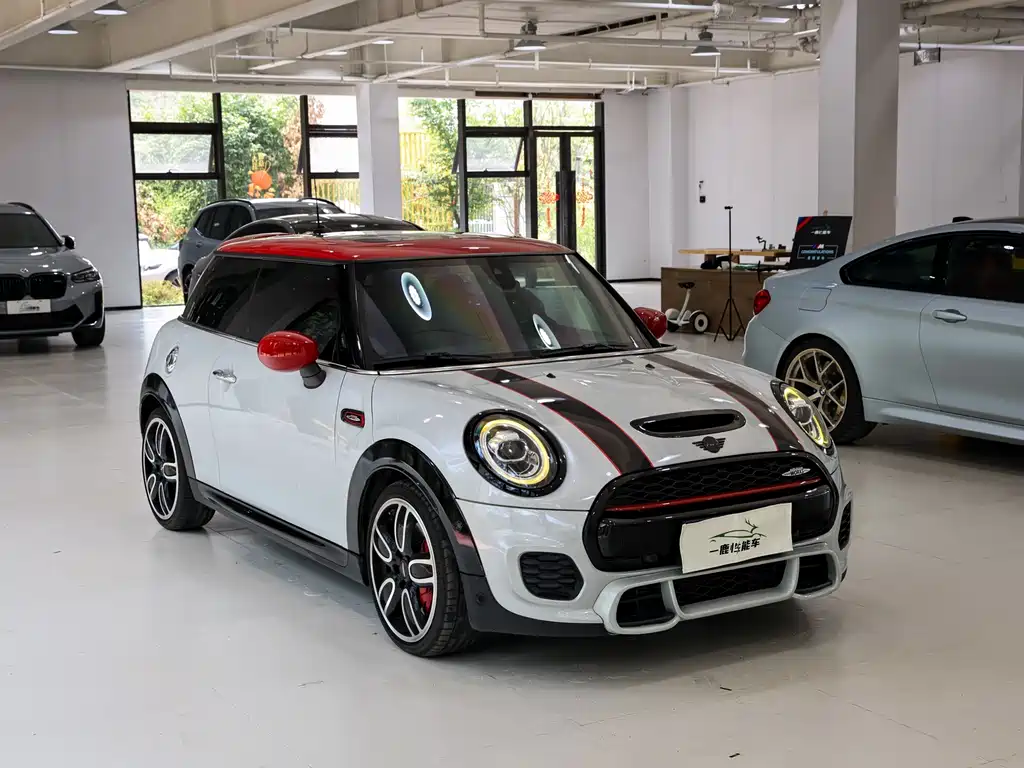 MINI Mini JCW — фото 3