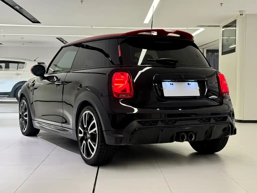 MINI Mini JCW — фото 5