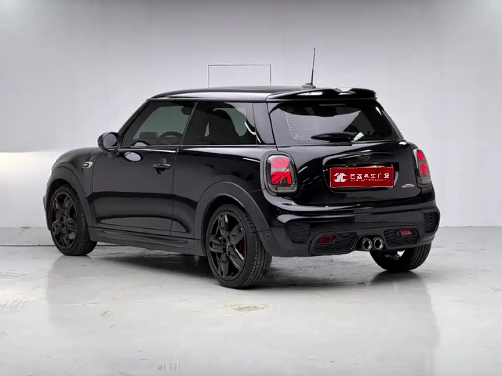 MINI Mini JCW — фото 4