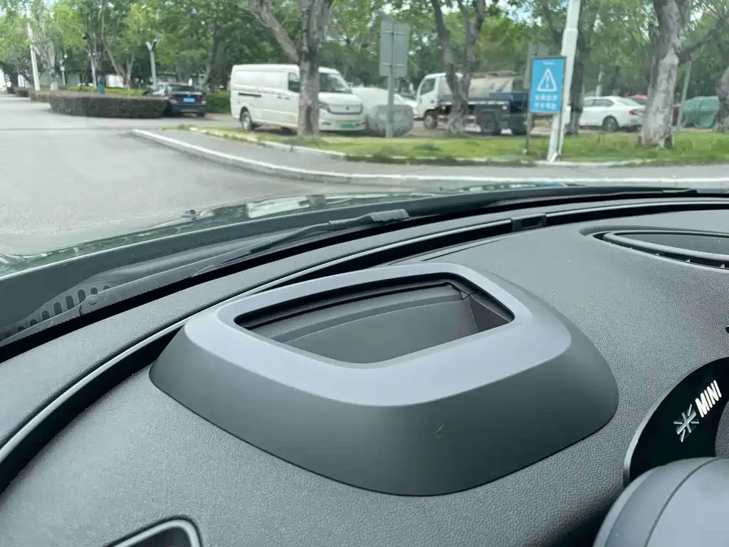 MINI Mini Clubman — фото 7